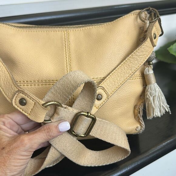 The Sak Genuine Leather Crossbody Shoulder Bag Soft w/ Whipstitch & Tassel - Picture 10 of 10